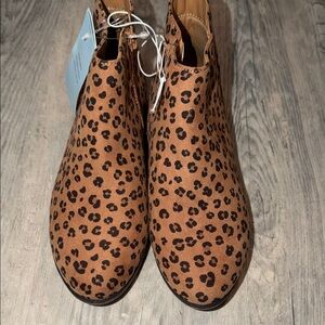 Cat & Jack Tan Leopard Print Ankle Boots